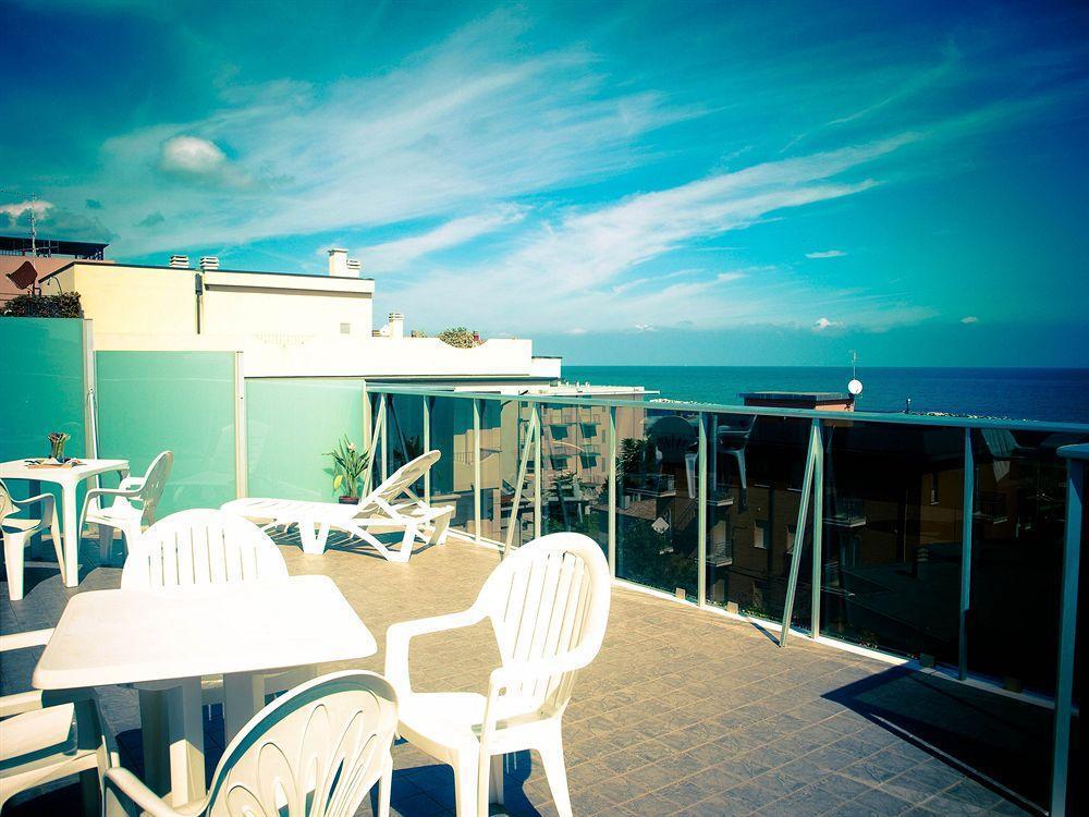 Residence Sottovento Rimini Eksteriør bilde